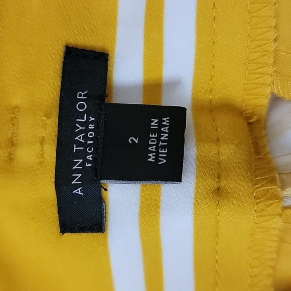 Ann Taylor Factory | Yellow & White Striped Shorts Size 2 - Picture 4 of 4